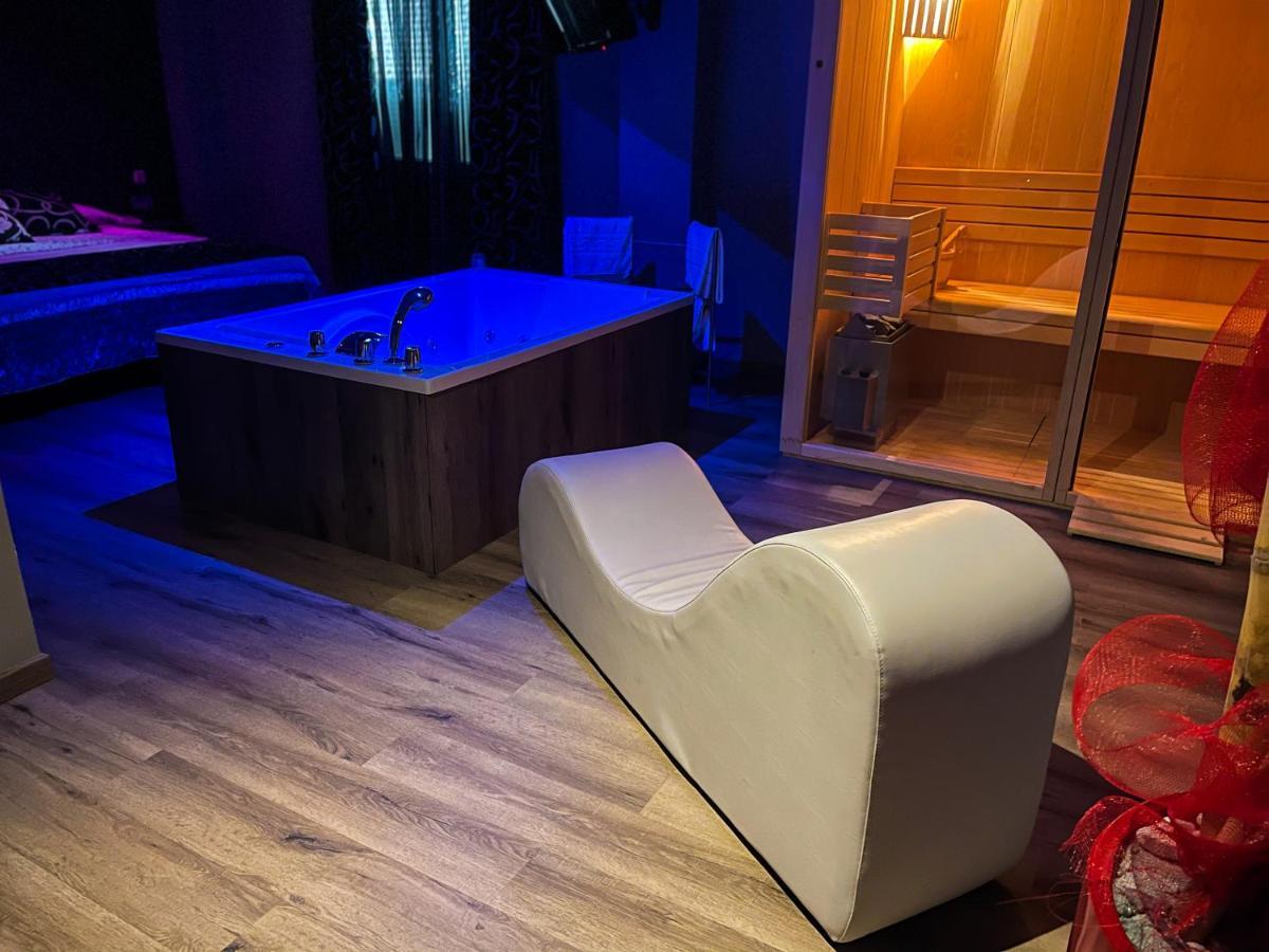 La Siesta Motel Villamarciel Екстериор снимка