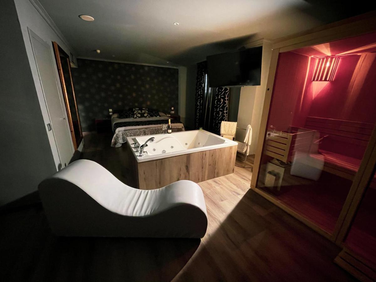 La Siesta Motel Villamarciel Екстериор снимка