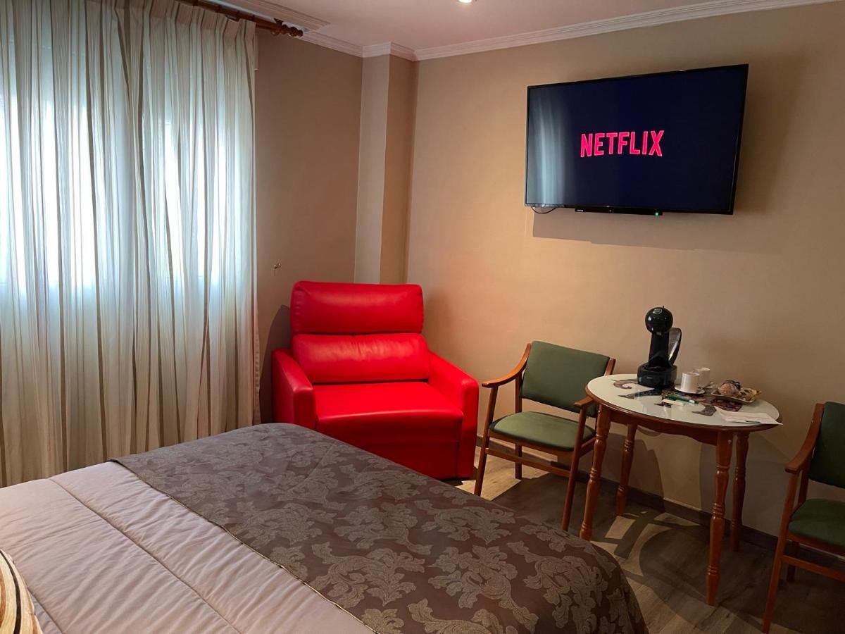 La Siesta Motel Villamarciel Екстериор снимка
