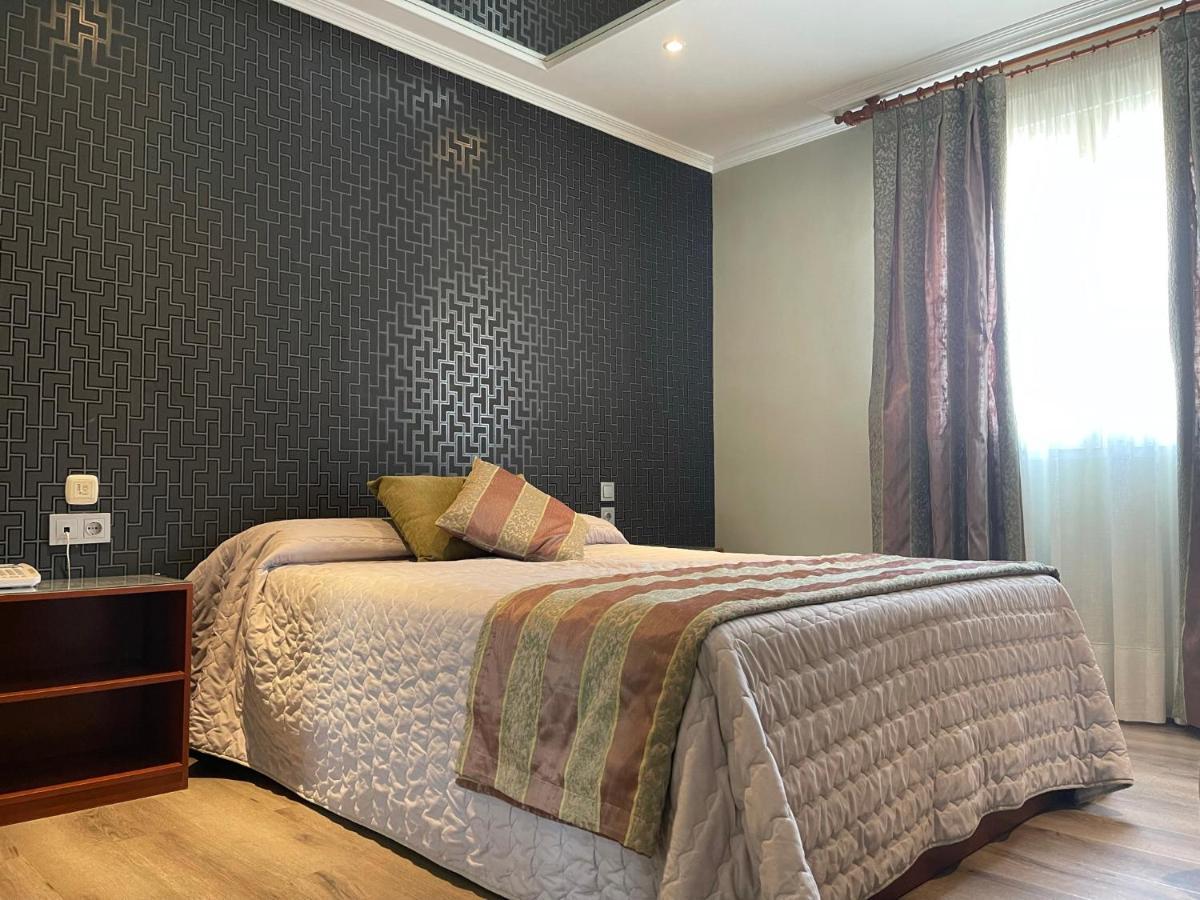 La Siesta Motel Villamarciel Екстериор снимка