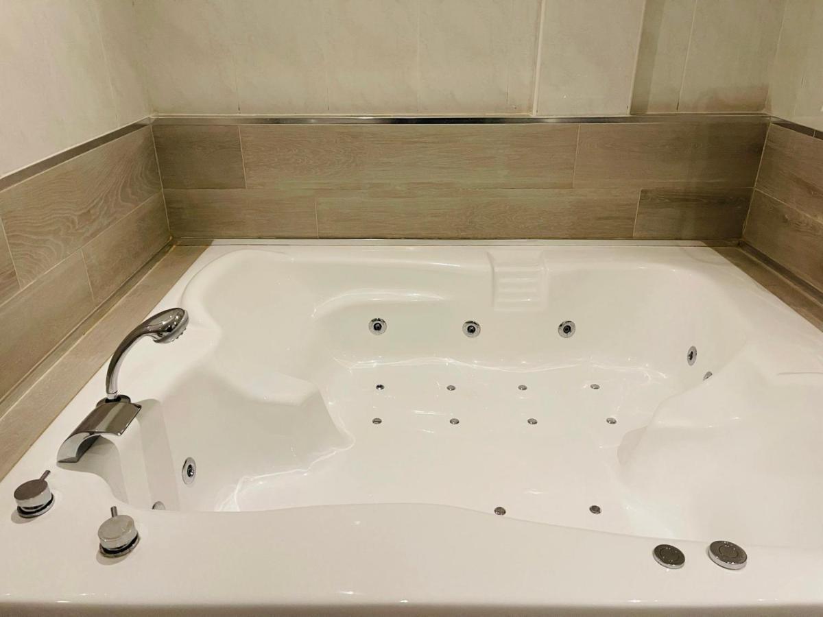 La Siesta Motel Villamarciel Екстериор снимка