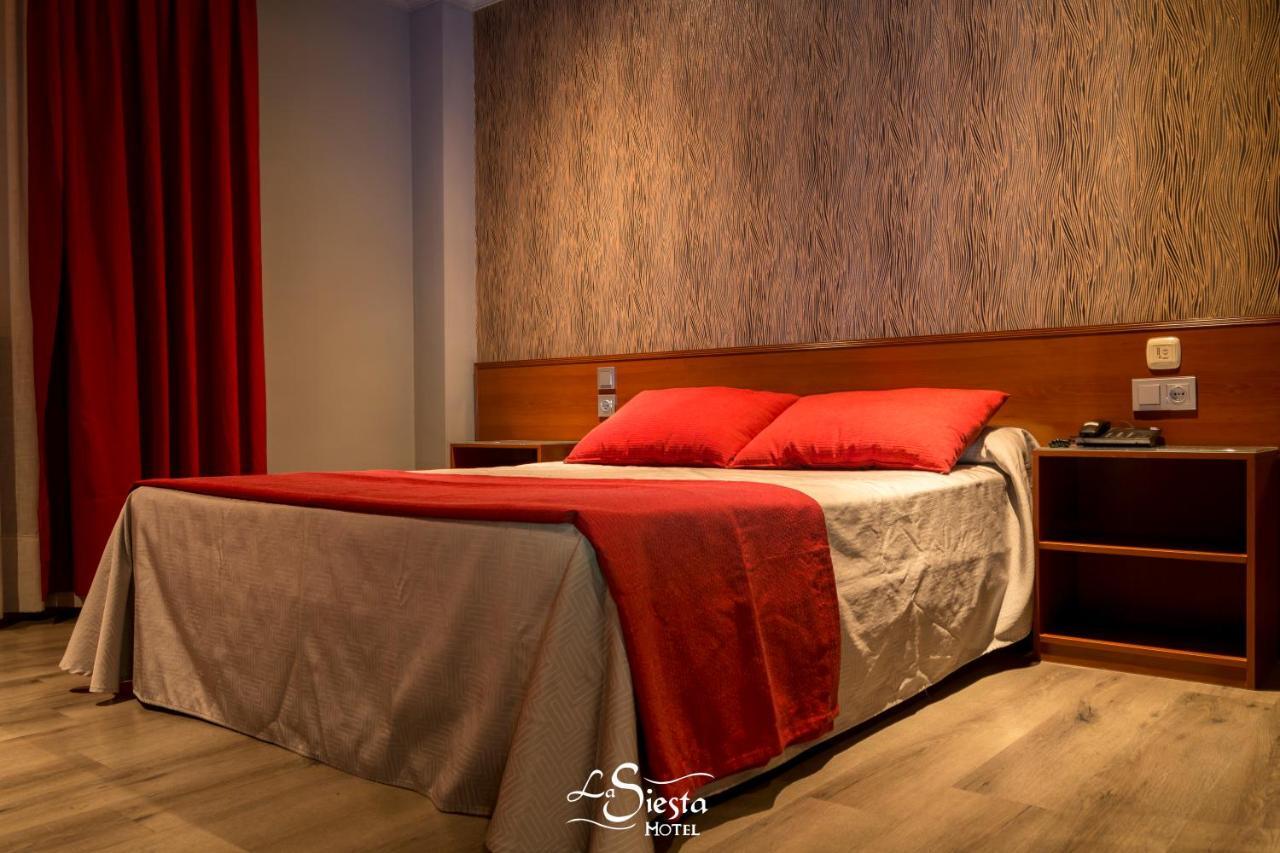 La Siesta Motel Villamarciel Екстериор снимка